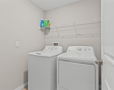 16671 Kingman Reef Street - Photo Thumbnail 25