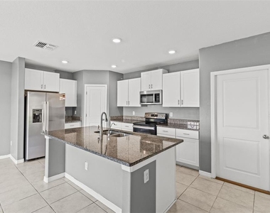 16671 Kingman Reef Street - Photo Thumbnail 8