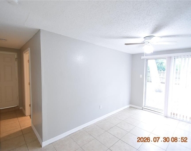 12203 N 9th Street - Photo Thumbnail 14
