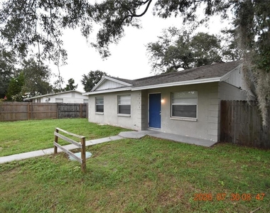 12203 N 9th Street - Photo Thumbnail 1