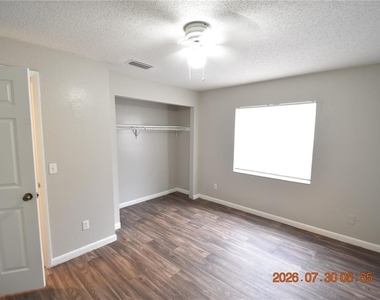 12203 N 9th Street - Photo Thumbnail 22
