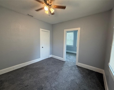 746 E Peachtree Street - Photo Thumbnail 9