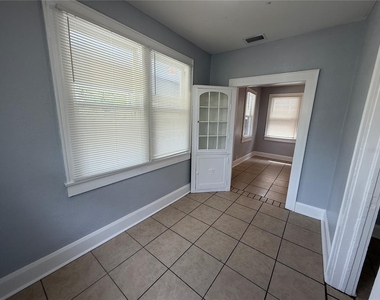 746 E Peachtree Street - Photo Thumbnail 2
