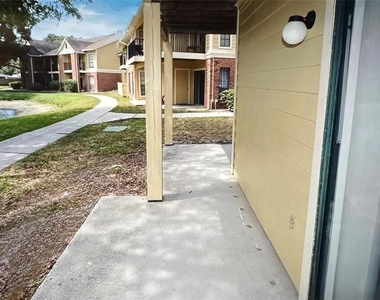 8649 Fancy Finch Drive - Photo Thumbnail 16