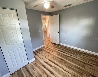 8104 Badger Lane - Photo Thumbnail 13