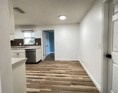 8104 Badger Lane - Photo Thumbnail 8