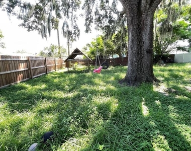 8104 Badger Lane - Photo Thumbnail 3
