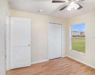11440 Misty Isle Lane - Photo Thumbnail 13