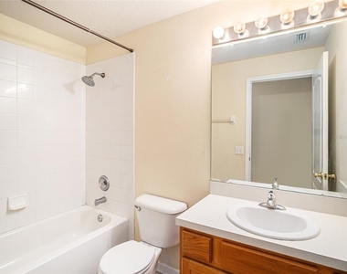11440 Misty Isle Lane - Photo Thumbnail 19