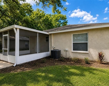 702 E Madison Street - Photo Thumbnail 11