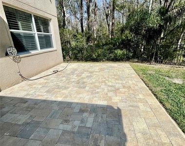 13261 Royal George Avenue - Photo Thumbnail 19