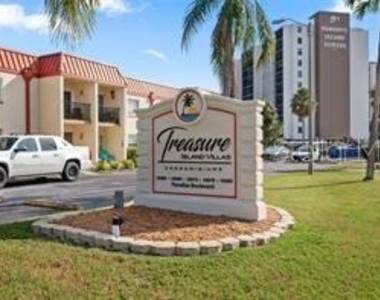 10365 Paradise Boulevard - Photo Thumbnail 8