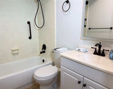 2650 Pearce Drive - Photo Thumbnail 15
