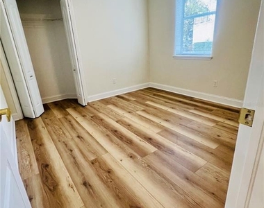 1920 Heron Cove Drive - Photo Thumbnail 3