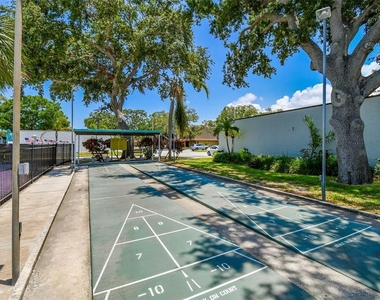 9032 Mission Oaks Boulevard - Photo Thumbnail 45