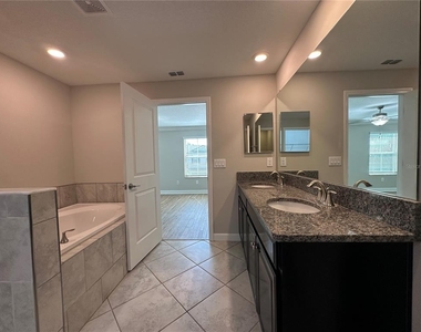 1389 White Fox Run - Photo Thumbnail 25