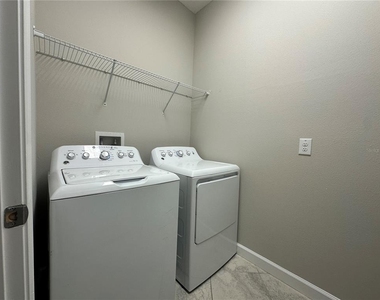 1389 White Fox Run - Photo Thumbnail 36