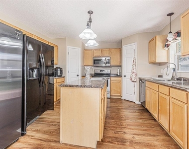 2706 Mingo Dr - Photo Thumbnail 13