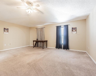 2706 Mingo Dr - Photo Thumbnail 18