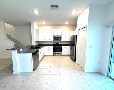 32235 Powderpuff Mimosa Drive - Photo Thumbnail 8