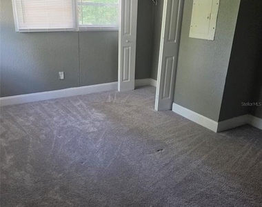 906 Estelle Avenue - Photo Thumbnail 5