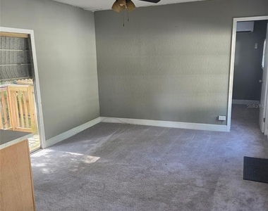 906 Estelle Avenue - Photo Thumbnail 2