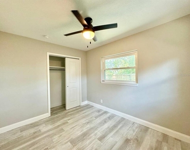 1918 E Shadowlawn Avenue - Photo Thumbnail 24