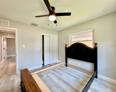 1918 E Shadowlawn Avenue - Photo Thumbnail 19