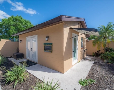 2916 W Collins Street - Photo Thumbnail 42