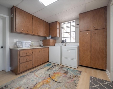 2916 W Collins Street - Photo Thumbnail 27
