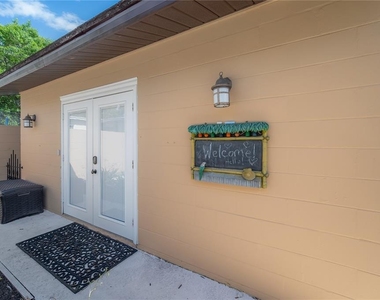 2916 W Collins Street - Photo Thumbnail 41
