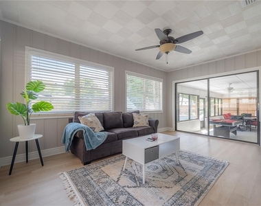 2916 W Collins Street - Photo Thumbnail 26