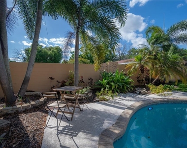 2916 W Collins Street - Photo Thumbnail 52