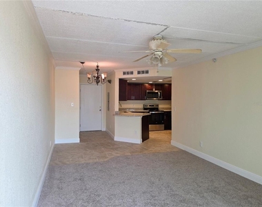 10365 Paradise Boulevard - Photo Thumbnail 3