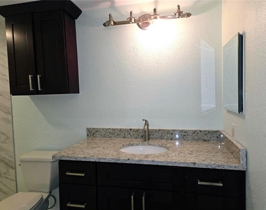 10365 Paradise Boulevard - Photo Thumbnail 13