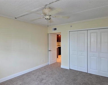 10365 Paradise Boulevard - Photo Thumbnail 11