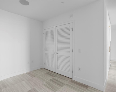 3015 S Ysabella Avenue - Photo Thumbnail 38