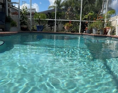 1826 Eagle Ridge Boulevard - Photo Thumbnail 11