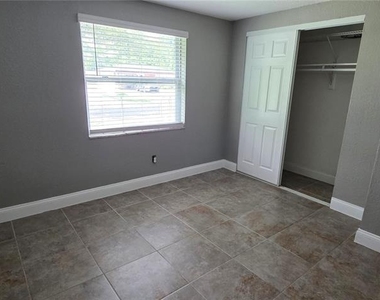 1308 E Yukon Street - Photo Thumbnail 7