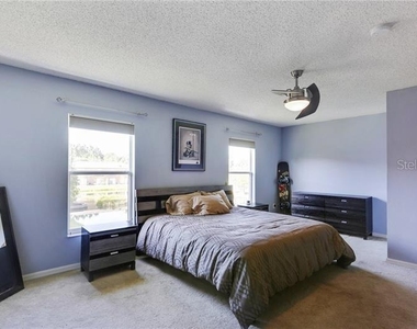 8008 Sutton Terrace Lane - Photo Thumbnail 5