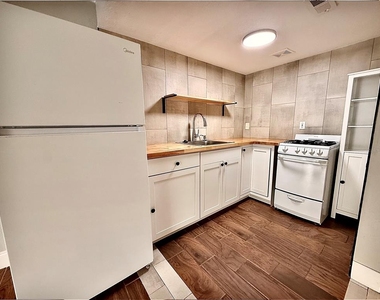 133 Oyster Bay Circle - Photo Thumbnail 3