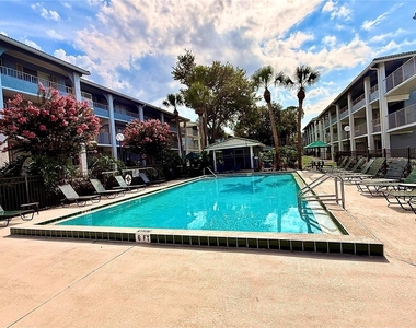 133 Oyster Bay Circle - Photo Thumbnail 17
