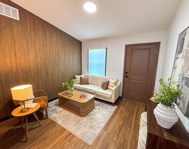 4300 Thunderbird Road - Photo Thumbnail 1