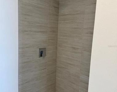 5579 Millenia Park Boulevard - Photo Thumbnail 18