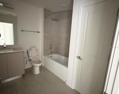 5579 Millenia Park Boulevard - Photo Thumbnail 9