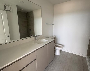 5579 Millenia Park Boulevard - Photo Thumbnail 13