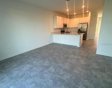 3137 Laurent Loop - Photo Thumbnail 3