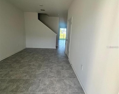 3137 Laurent Loop - Photo Thumbnail 2