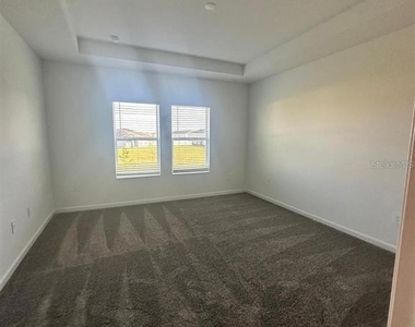 3137 Laurent Loop - Photo Thumbnail 6