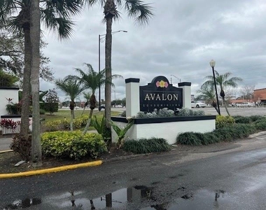 4401 S Semoran Boulevard - Photo Thumbnail 1